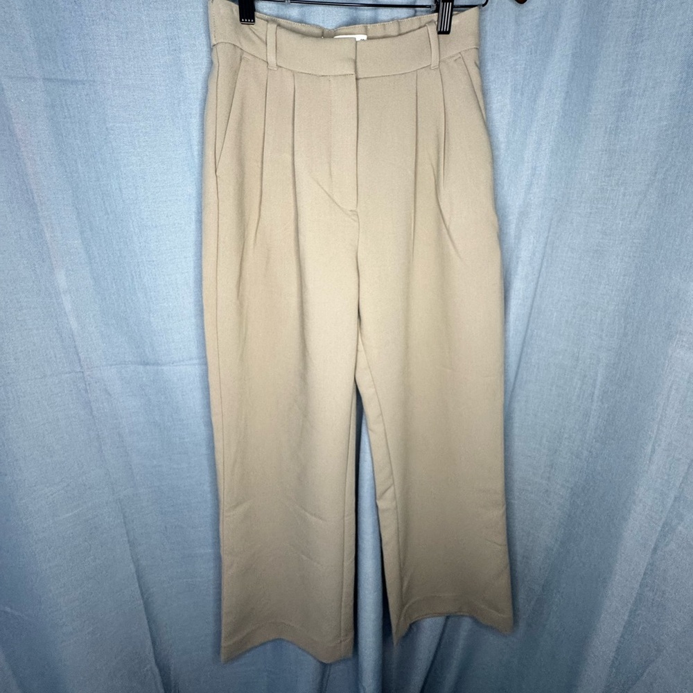 Abercrombie & Fitch Cream Wide Leg Pants (Short)